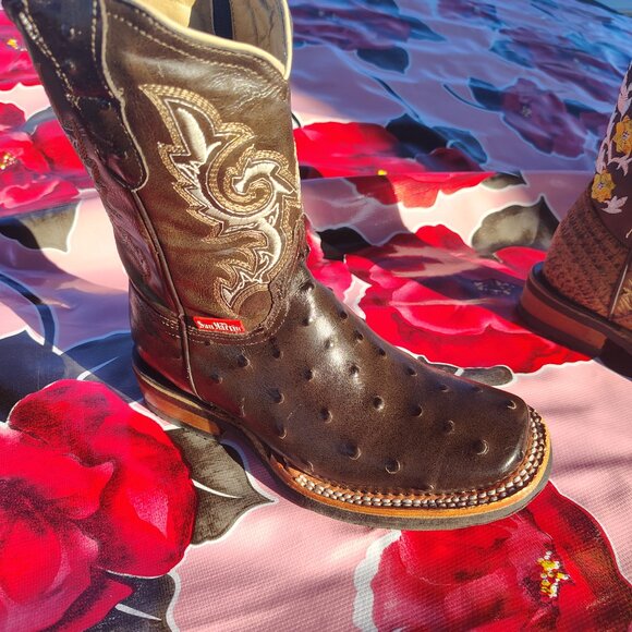 ( Girls ) leather cowboy boots. - Picture 6 of 9